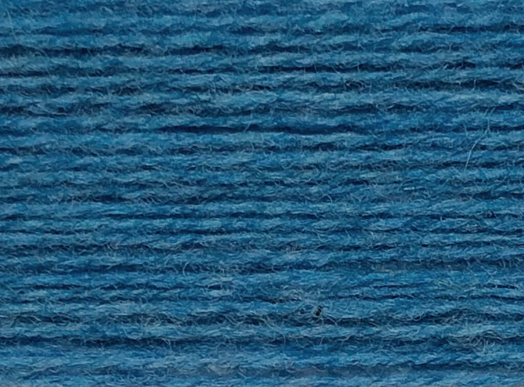 1055 Blu petrolio · riferimento colore del filato
